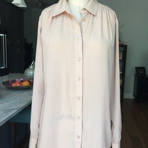 GAP blush long sleeve button down top